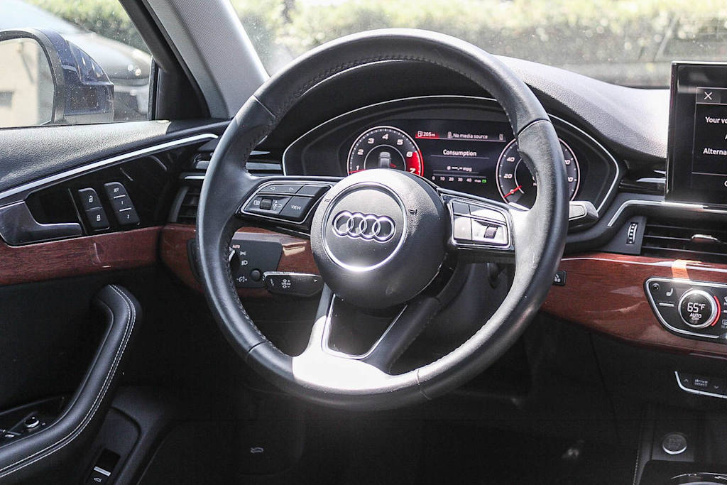 Thumbnail: 2020 Audi A4 - 8