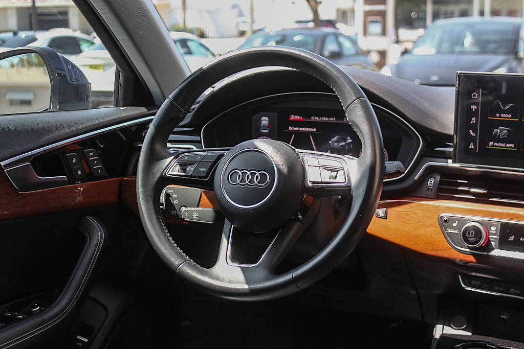 Thumbnail: 2020 Audi A4 - 9
