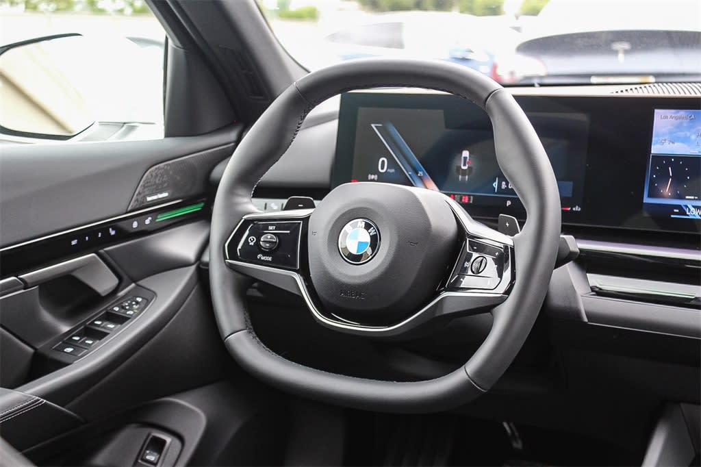 Thumbnail: 2024 BMW 5 Series - 9