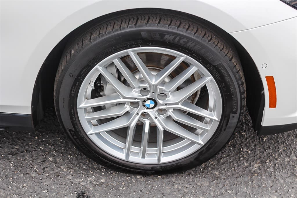 Thumbnail: 2024 BMW 5 Series - 21
