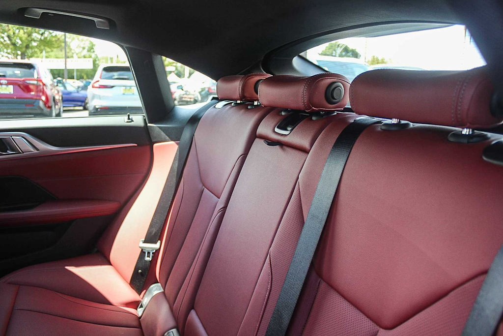 Thumbnail: 2023 BMW i4 - 11