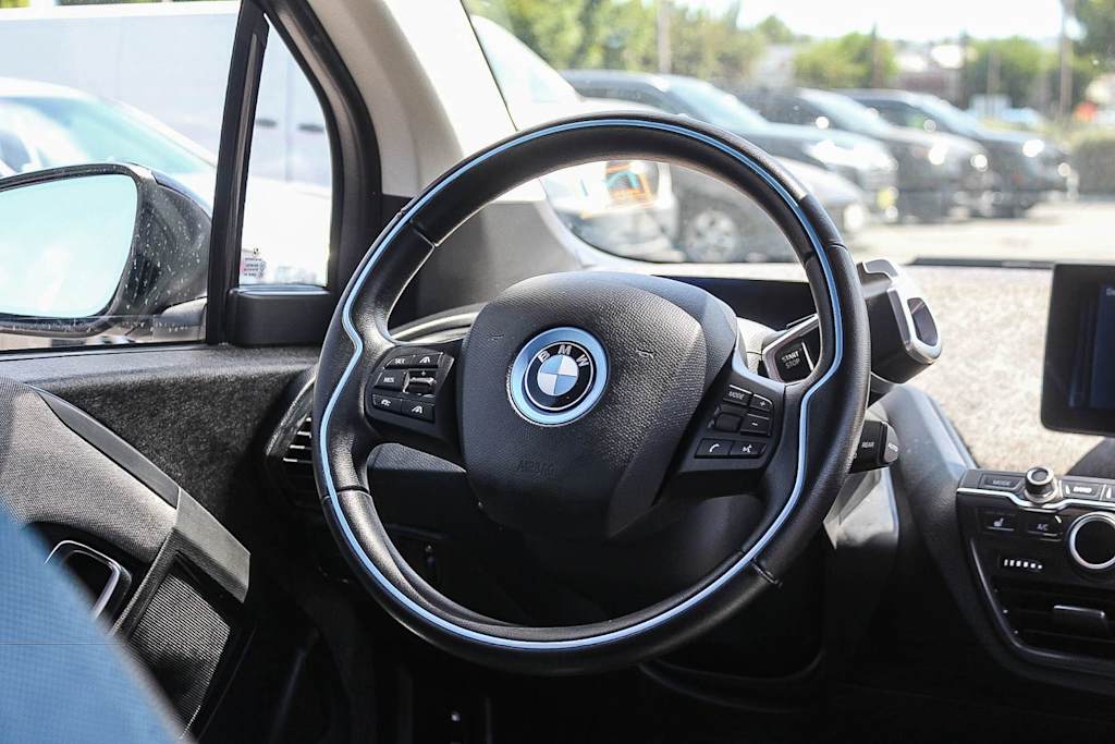 Thumbnail: 2019 BMW i3 - 7