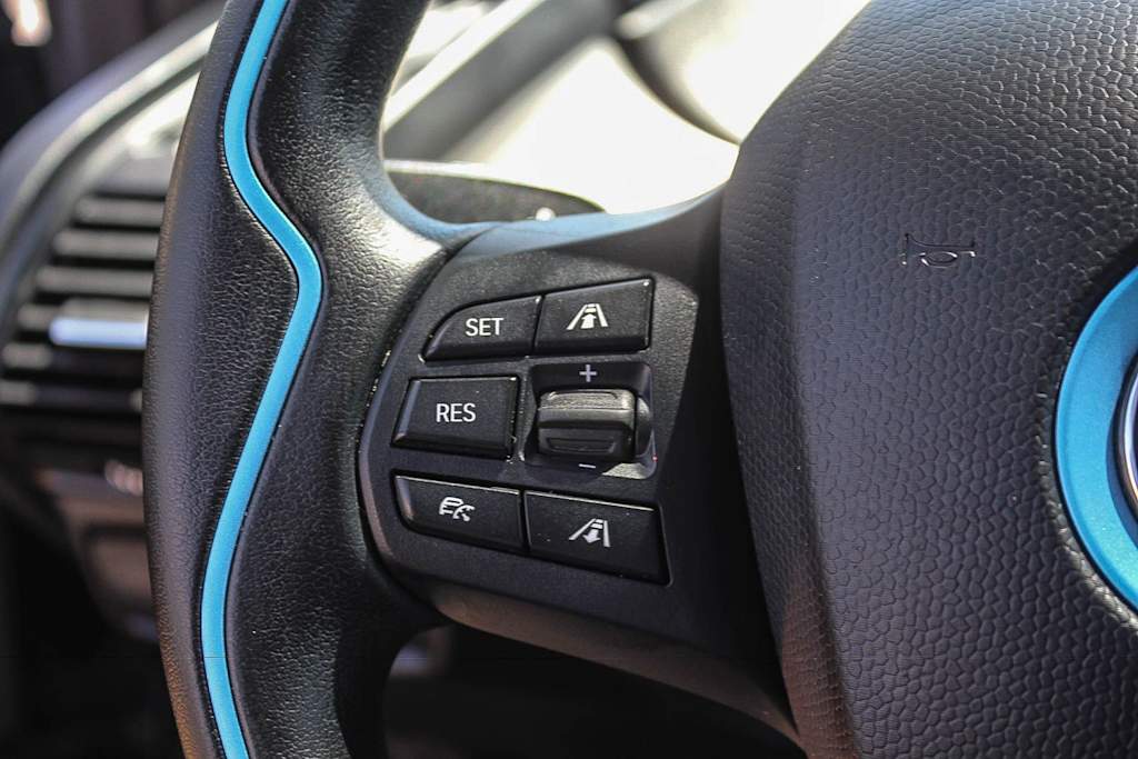 Thumbnail: 2019 BMW i3 - 26