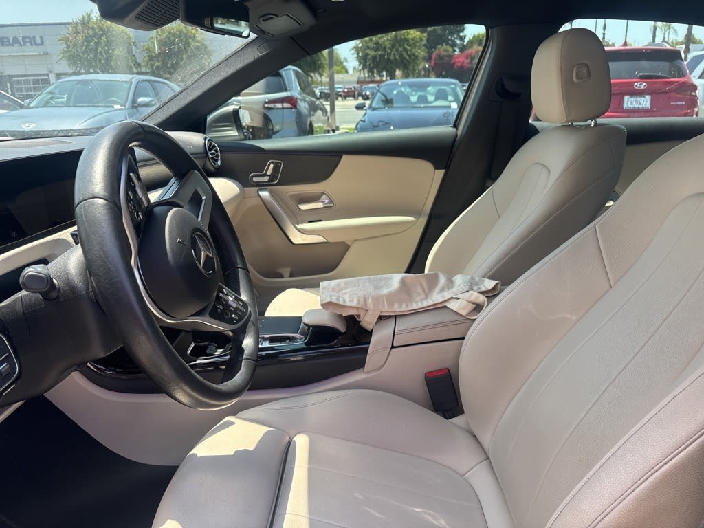 Thumbnail: 2019 Mercedes-Benz A-Class - 9