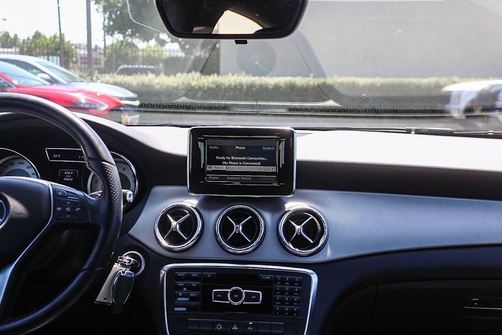 Thumbnail: 2014 Mercedes-Benz CLA - 8