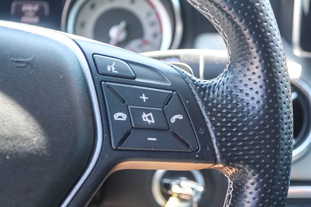 Thumbnail: 2014 Mercedes-Benz CLA - 28