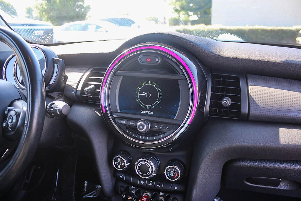 Thumbnail: 2019 MINI Cooper - 2