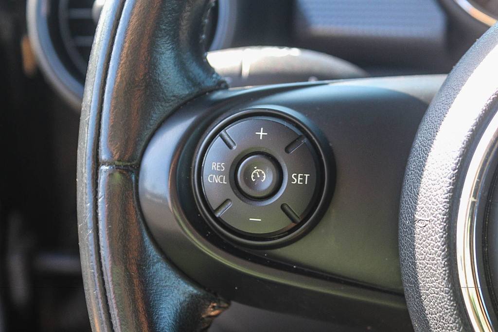 Thumbnail: 2019 MINI Cooper - 26