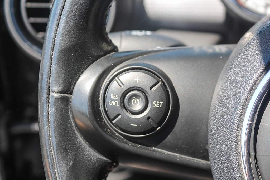 Thumbnail: 2019 MINI Cooper - 28