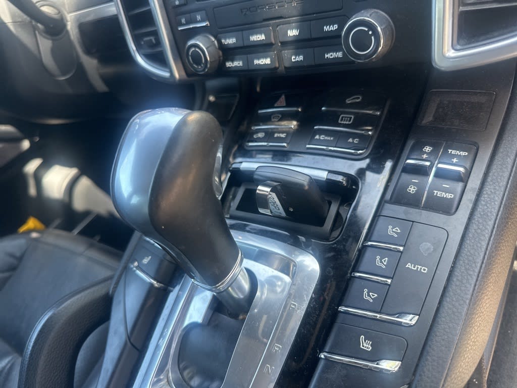Thumbnail: 2018 Porsche Cayenne - 32