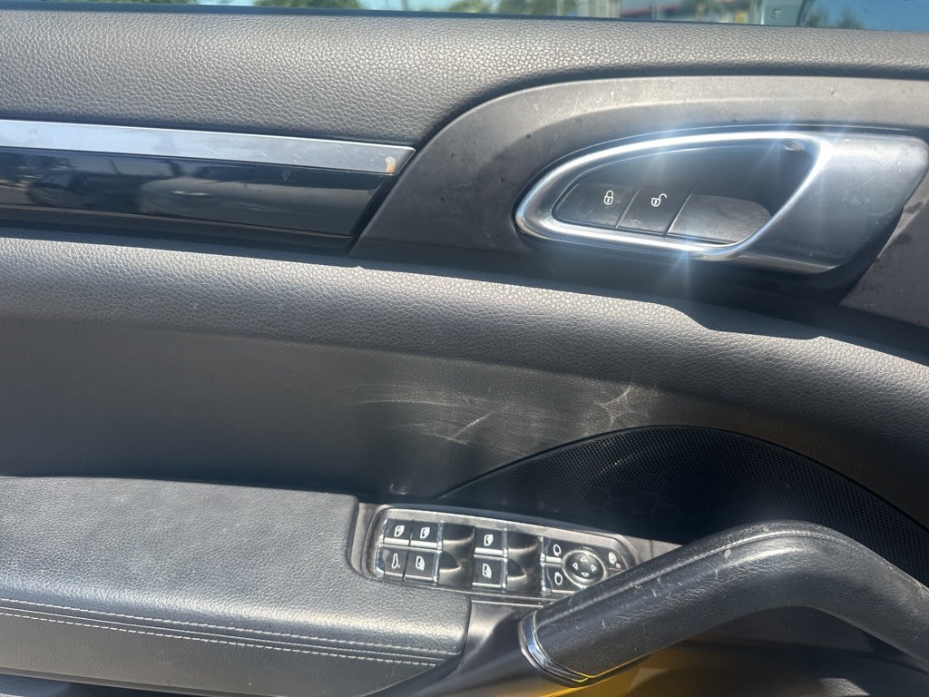 Thumbnail: 2018 Porsche Cayenne - 18