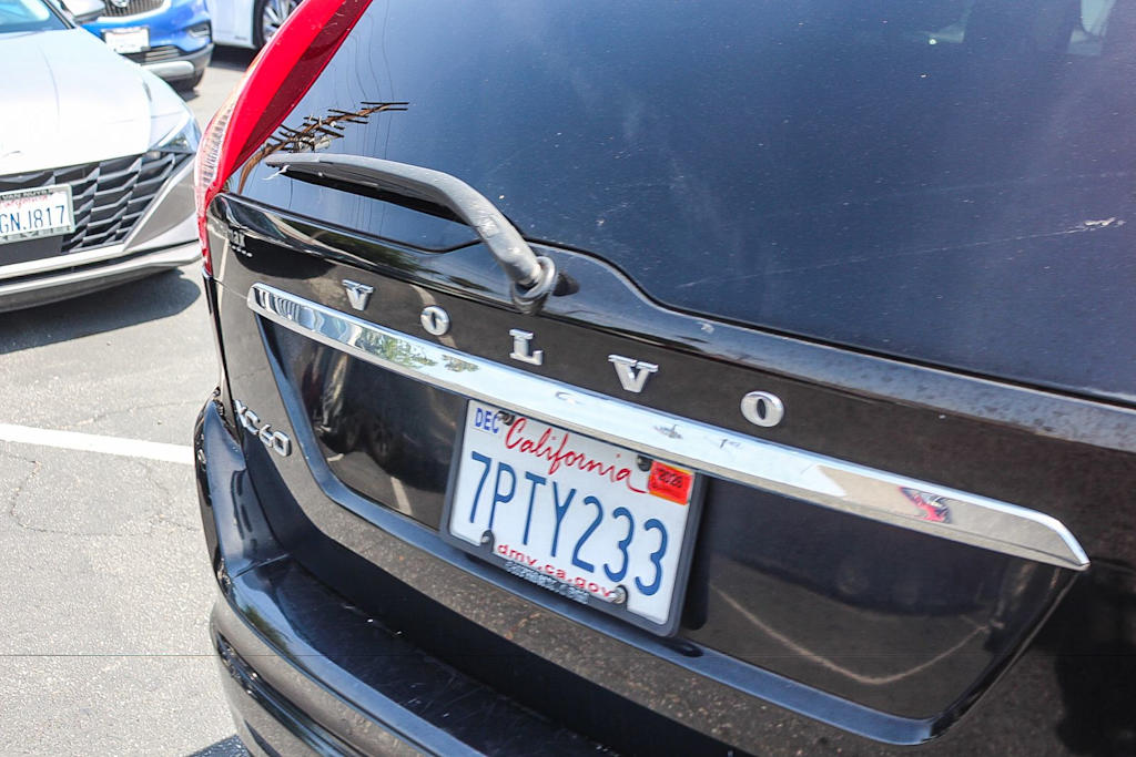 Thumbnail: 2016 Volvo XC60 - 18