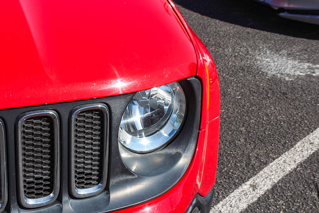 Thumbnail: 2016 Jeep Renegade - 20