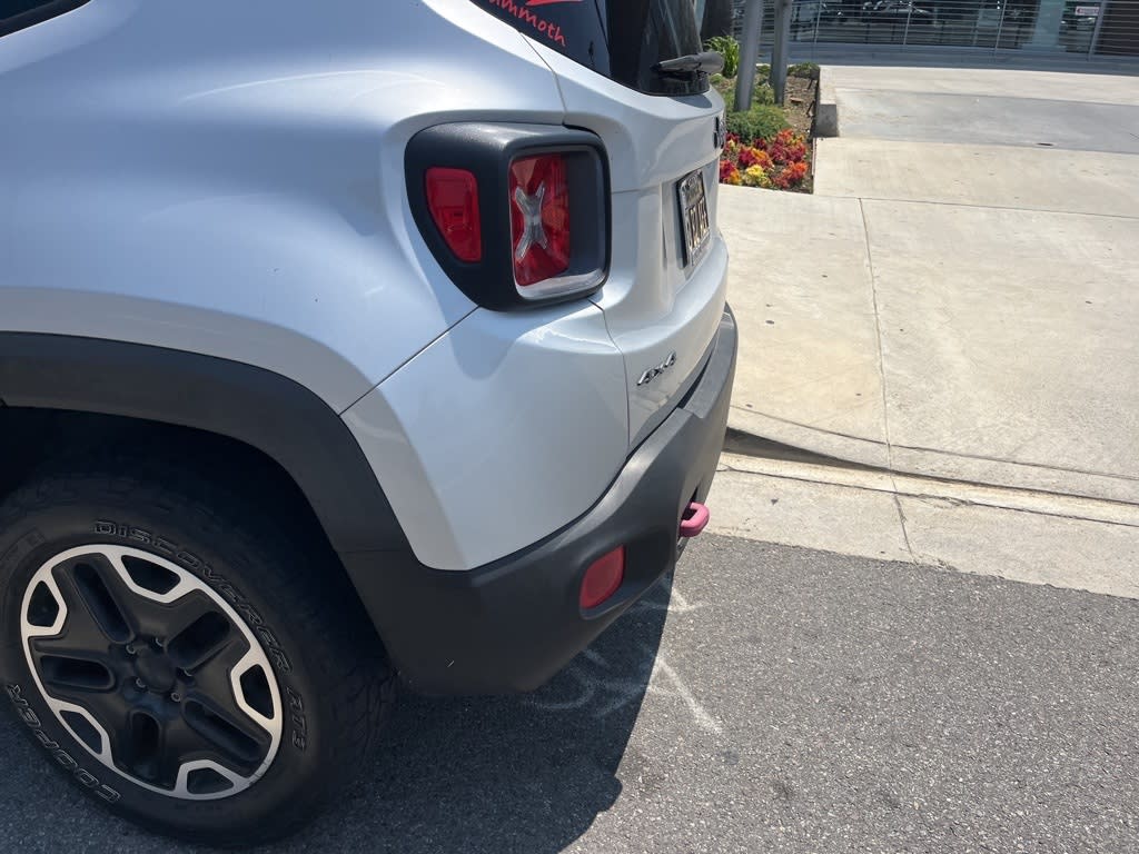 Thumbnail: 2015 Jeep Renegade - 16