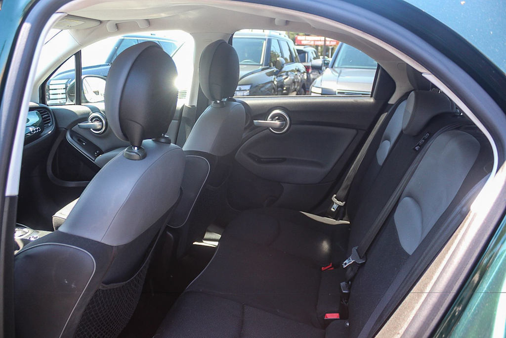 Thumbnail: 2016 Fiat 500X - 10