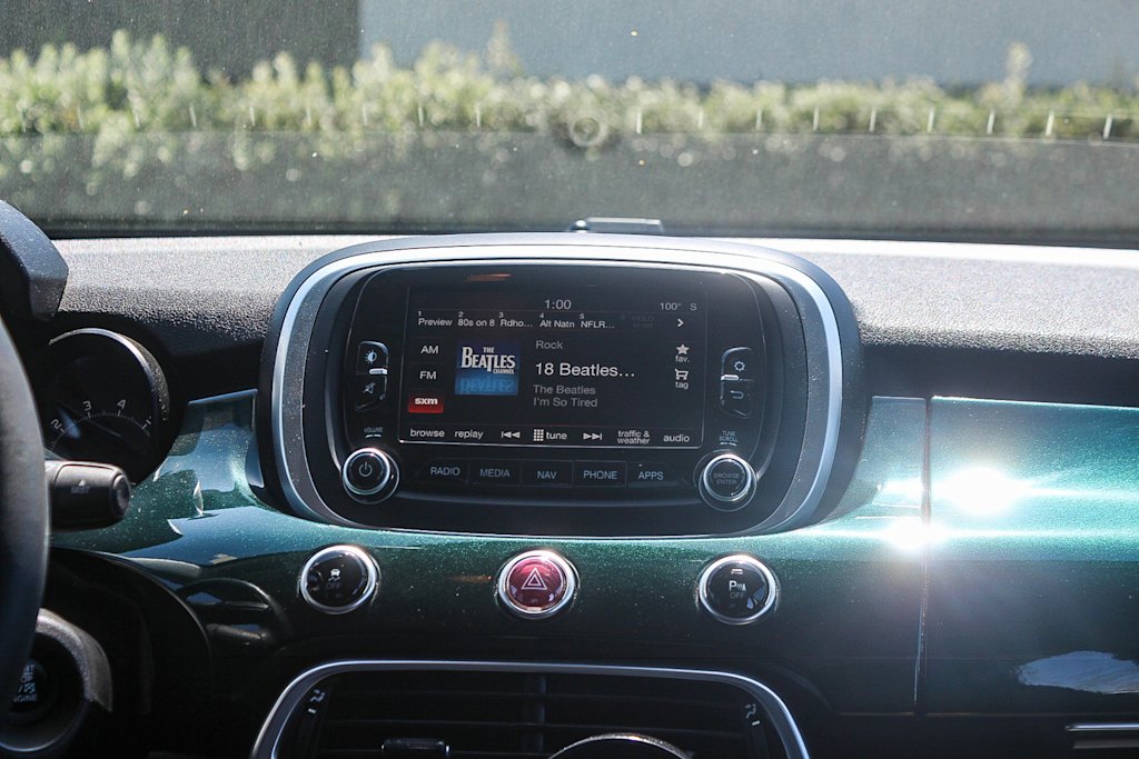 Thumbnail: 2016 Fiat 500X - 23