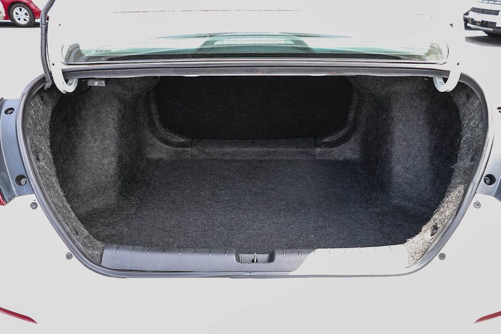 Thumbnail: 2019 Honda Insight - 10