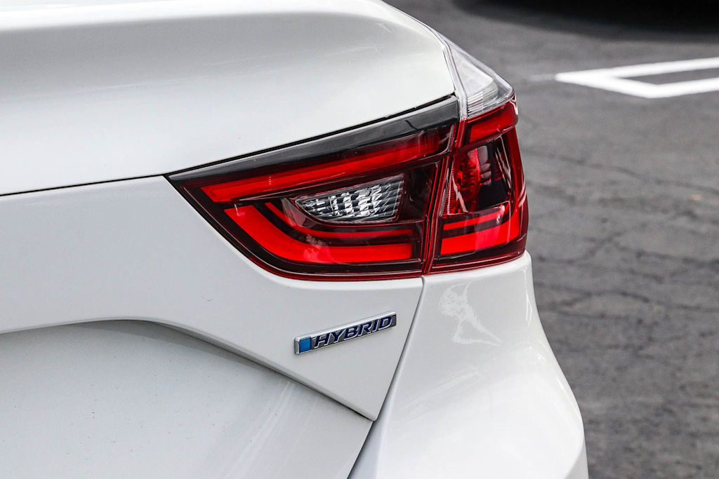 Thumbnail: 2019 Honda Insight - 16