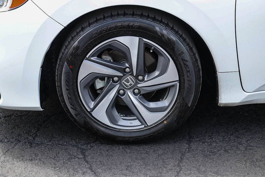 Thumbnail: 2019 Honda Insight - 6