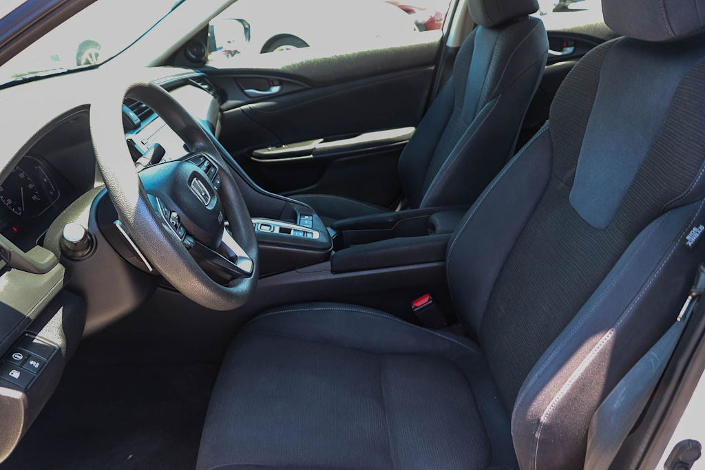 Thumbnail: 2019 Honda Insight - 10