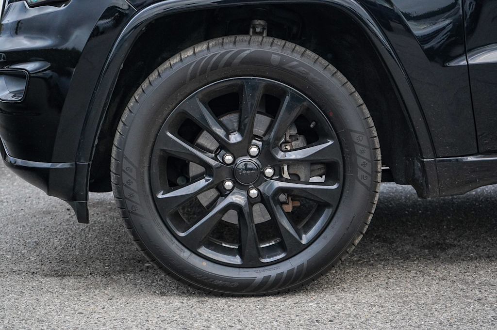 Thumbnail: 2020 Jeep Grand Cherokee - 6