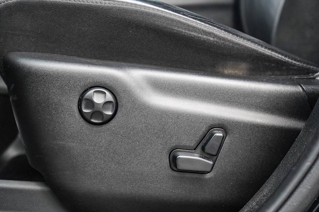 Thumbnail: 2020 Jeep Grand Cherokee - 25