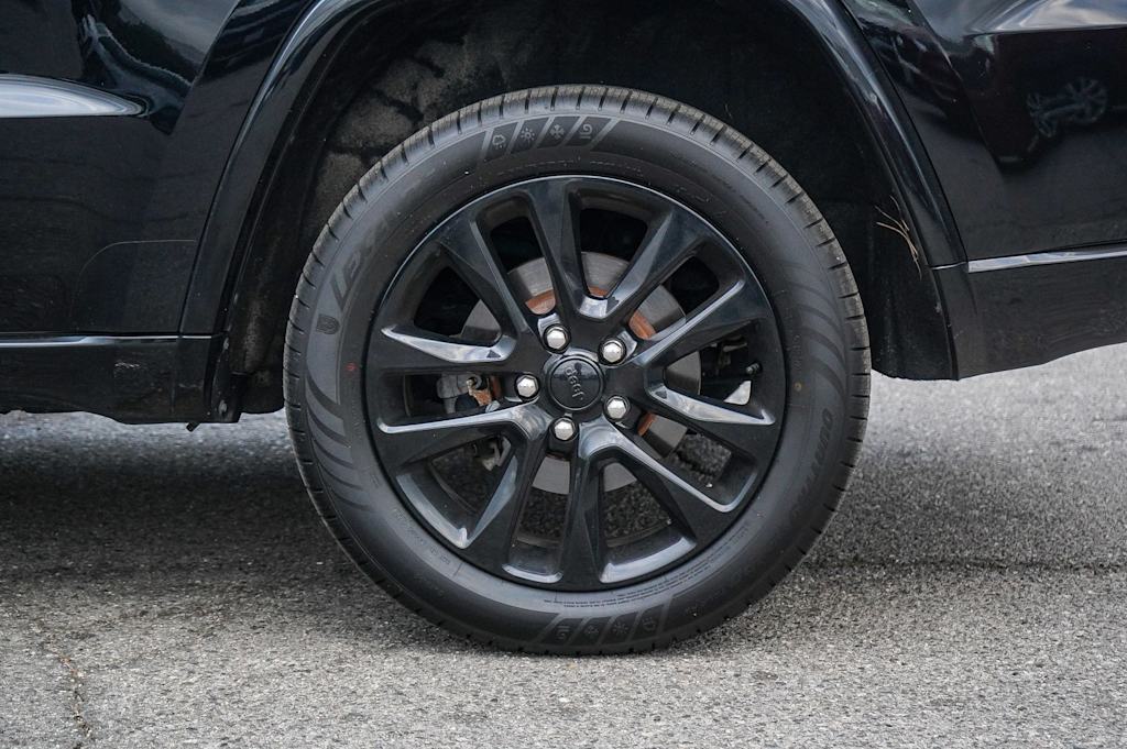 Thumbnail: 2020 Jeep Grand Cherokee - 17