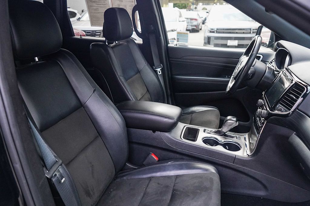 Thumbnail: 2020 Jeep Grand Cherokee - 9