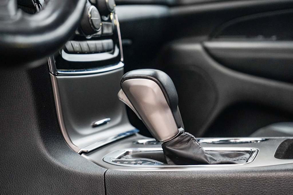 Thumbnail: 2020 Jeep Grand Cherokee - 13