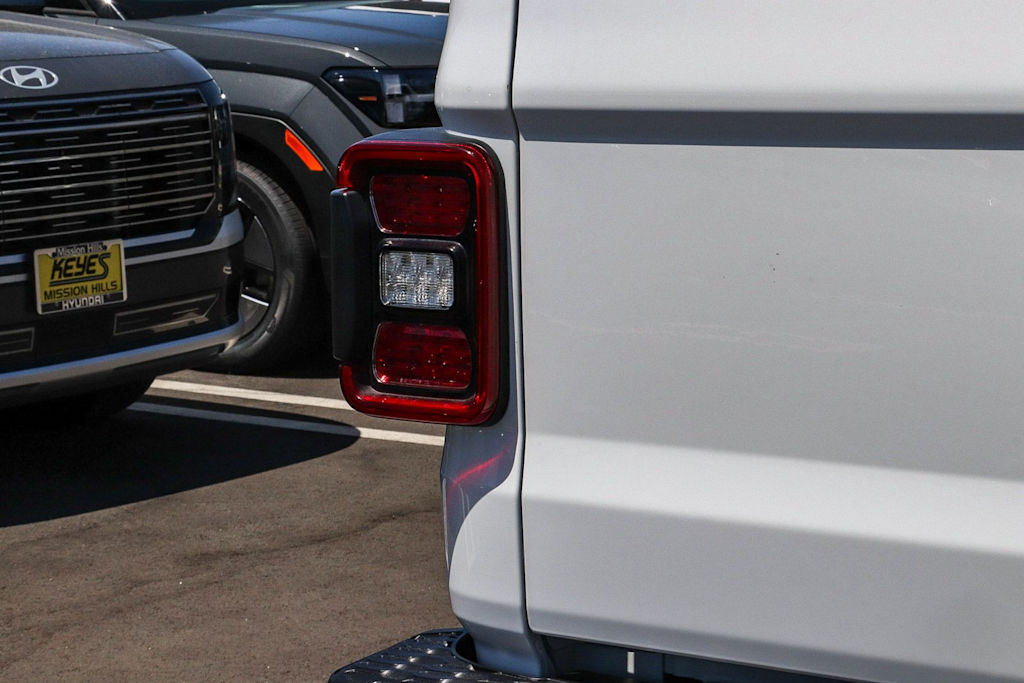 Thumbnail: 2020 Jeep Gladiator - 22