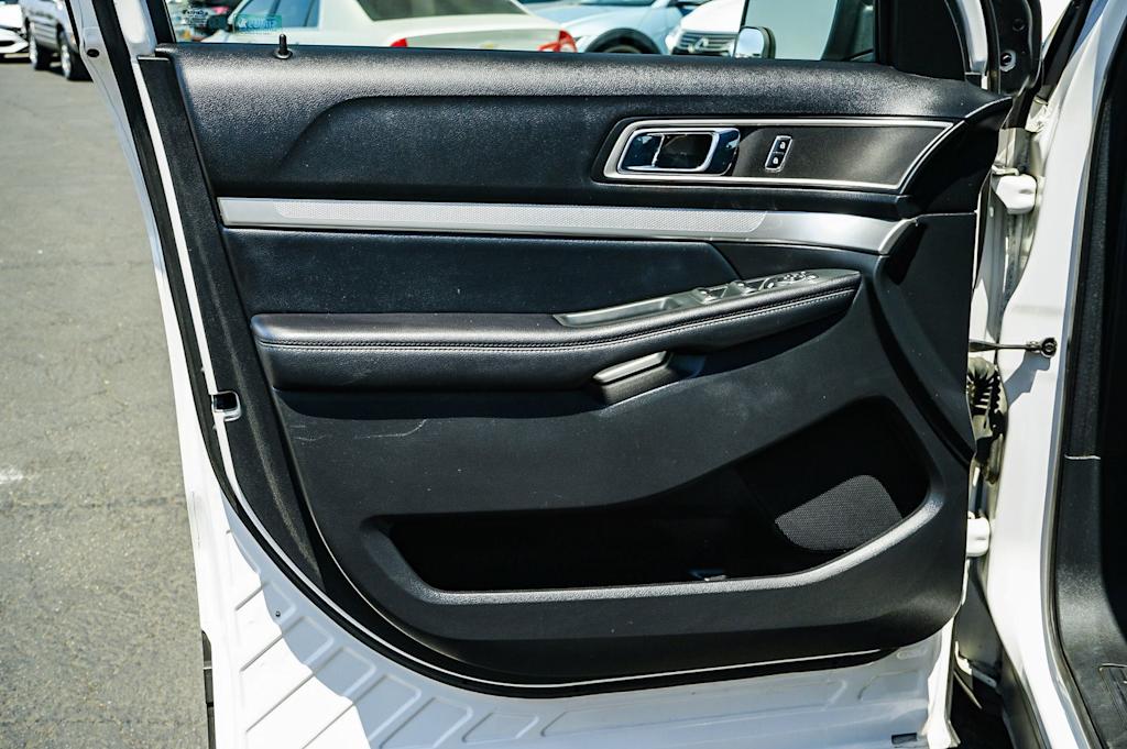 Thumbnail: 2017 Ford Explorer - 27