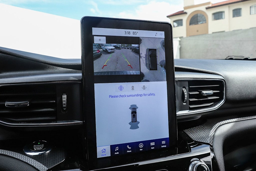 Thumbnail: 2021 Ford Explorer - 26