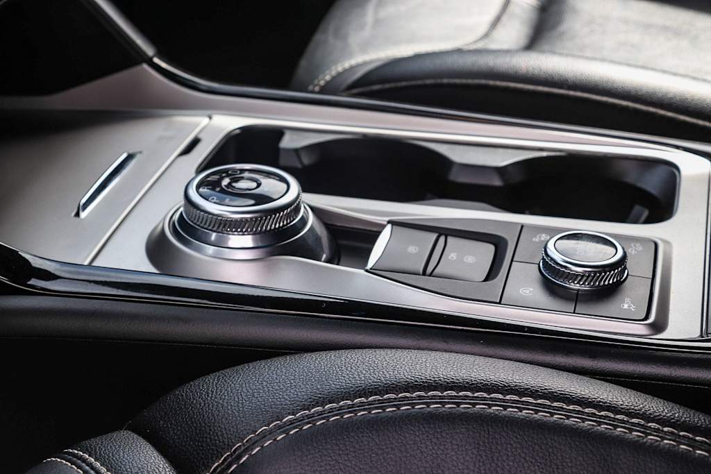 Thumbnail: 2021 Ford Explorer - 13