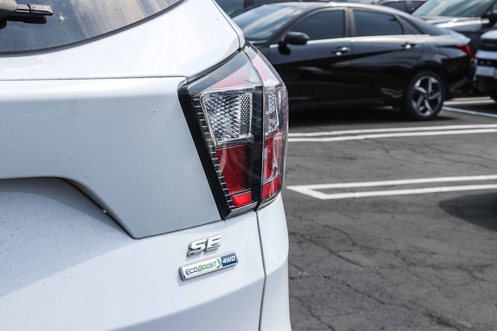 Thumbnail: 2018 Ford Escape - 12