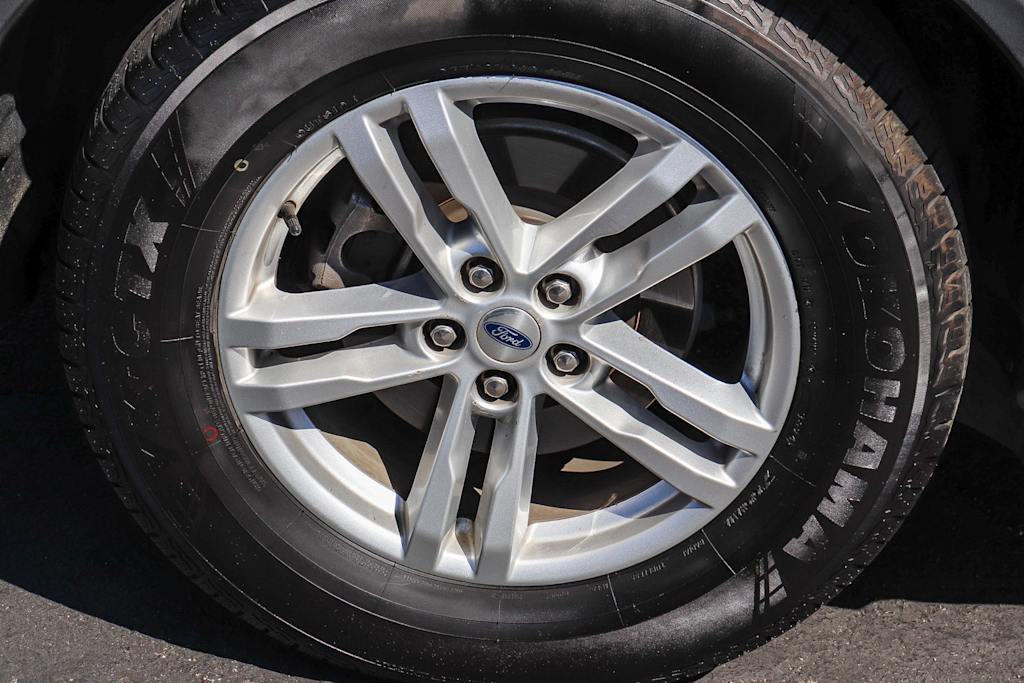 Thumbnail: 2020 Ford Explorer - 5