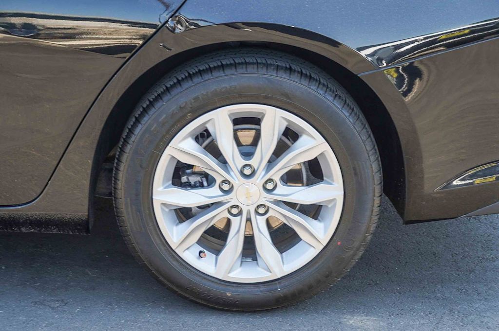 Thumbnail: 2022 Chevrolet Malibu - 22