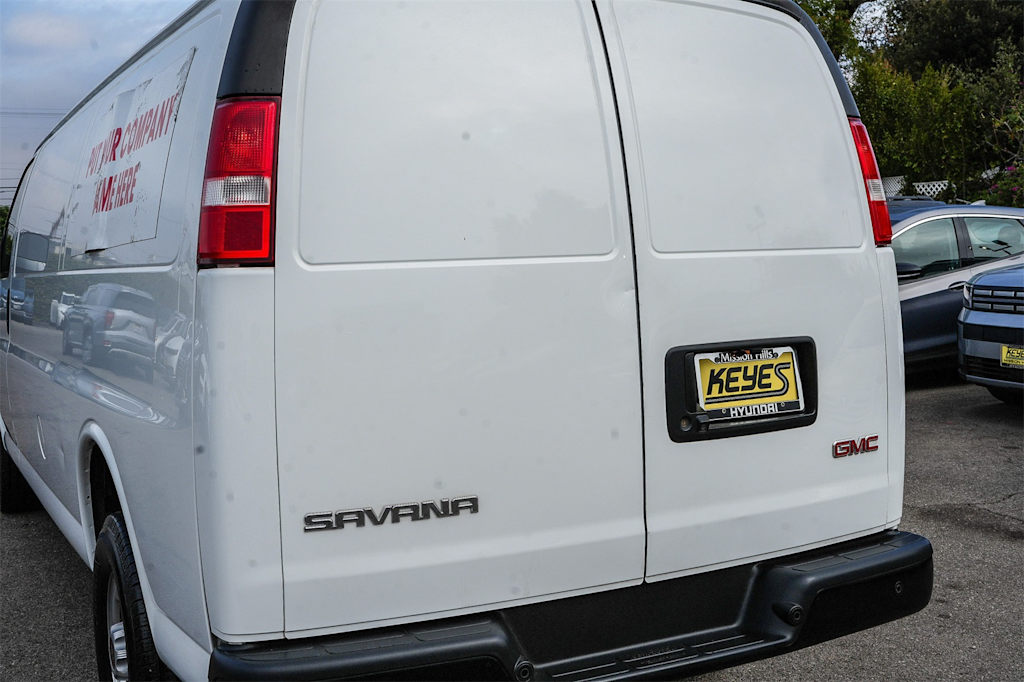 2023 GMC Savana 2500 6