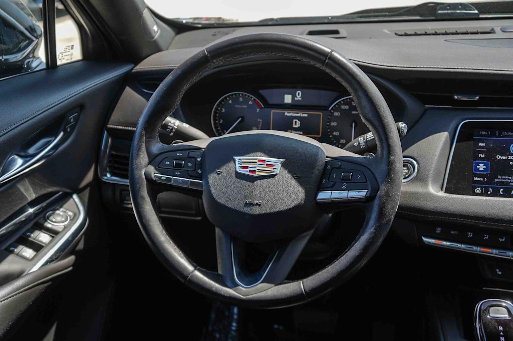 Thumbnail: 2023 Cadillac XT4 - 9