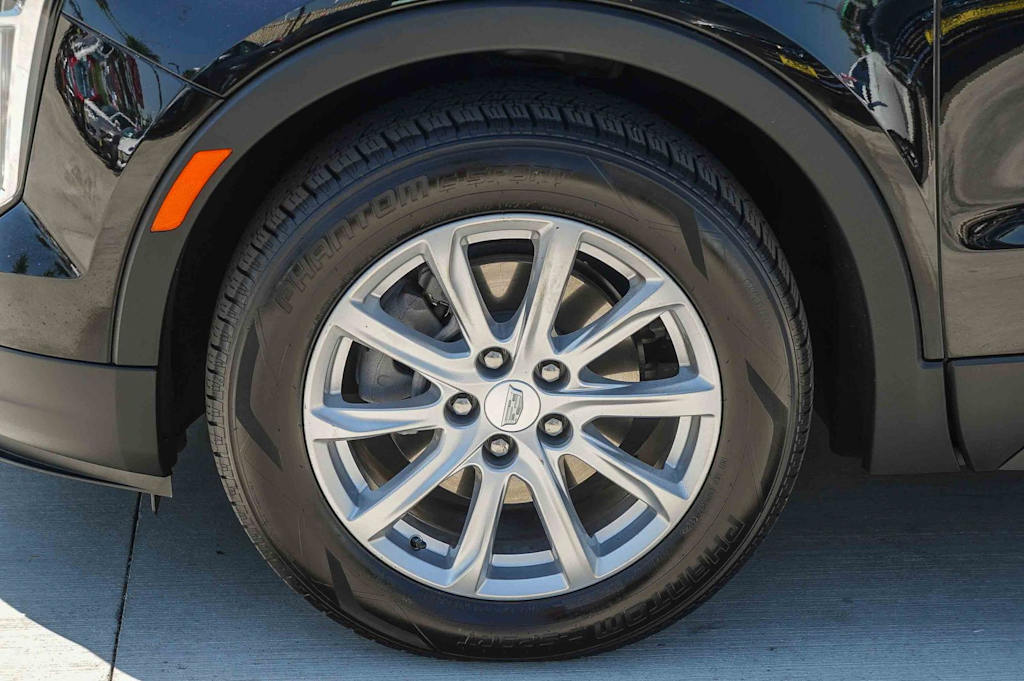 Thumbnail: 2023 Cadillac XT4 - 7