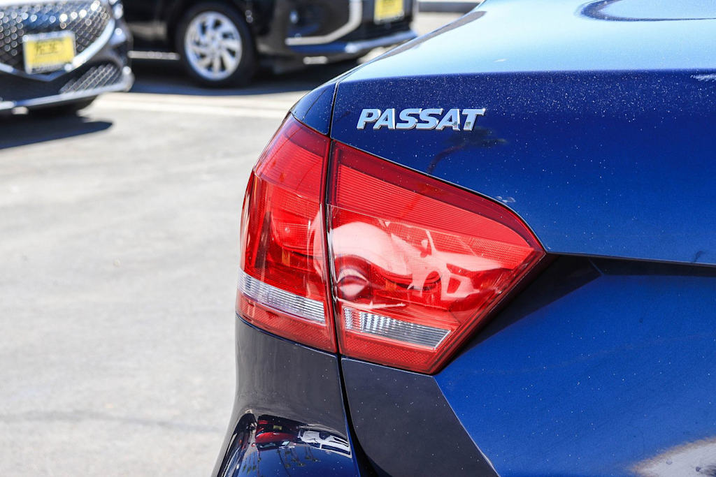 Thumbnail: 2015 Volkswagen Passat - 6