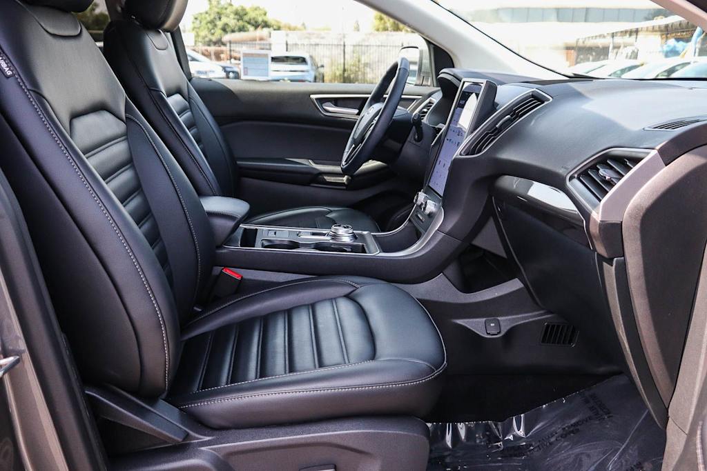 Thumbnail: 2024 Ford Edge - 9
