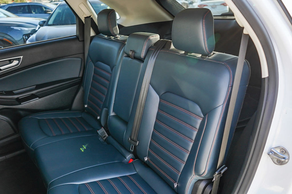 Thumbnail: 2023 Ford Edge - 12