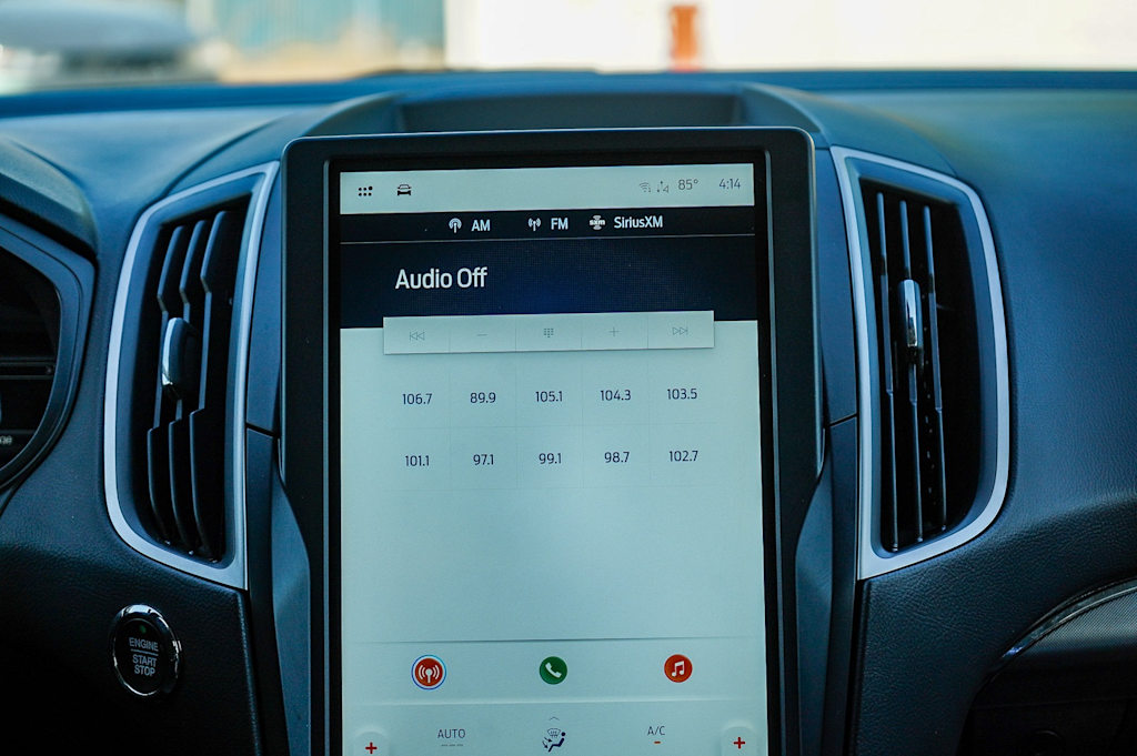 Thumbnail: 2023 Ford Edge - 22