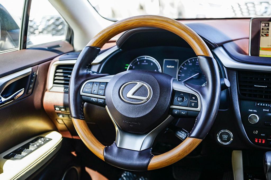 Thumbnail: 2018 Lexus RX - 12