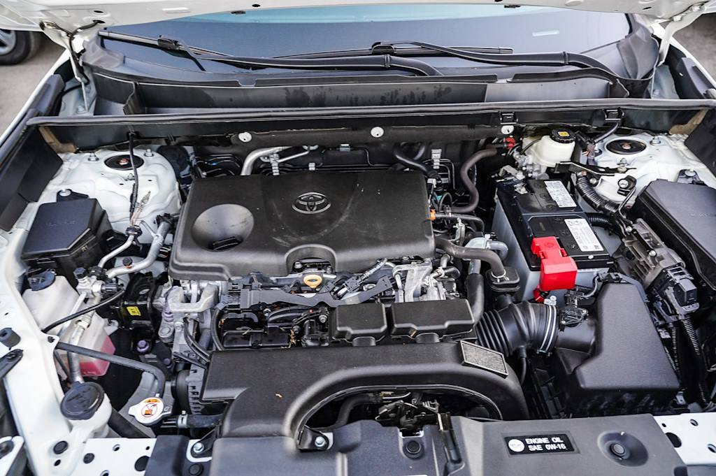 Thumbnail: 2020 Toyota RAV4 - 8