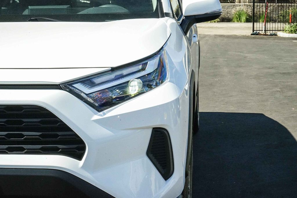Thumbnail: 2025 Toyota RAV4 - 19