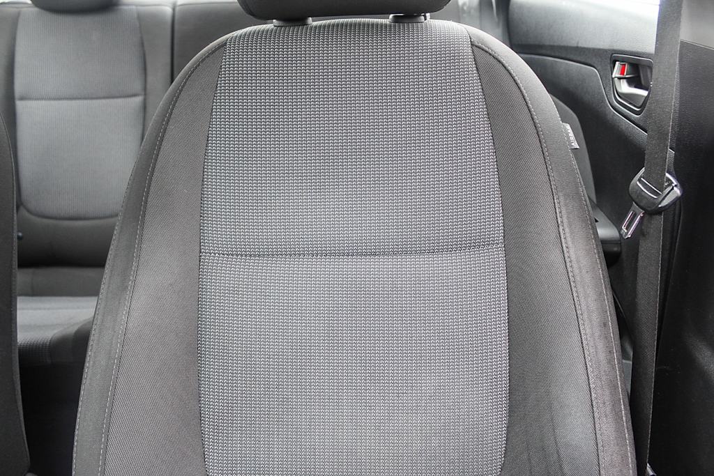 2018 Hyundai Accent SE 24