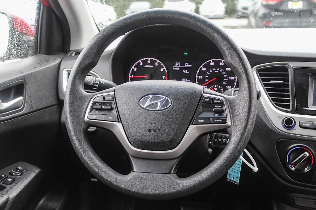 2018 Hyundai Accent SE 8
