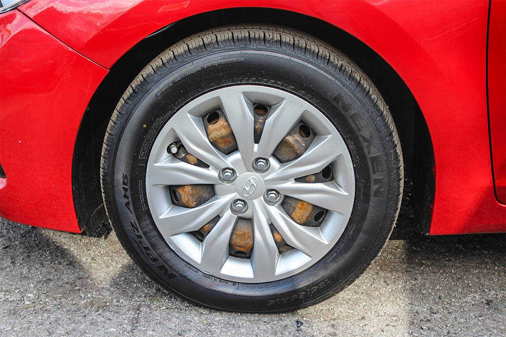 2018 Hyundai Accent SE 18