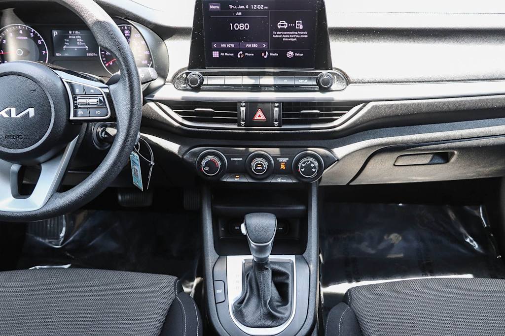 Thumbnail: 2023 Kia Forte - 8